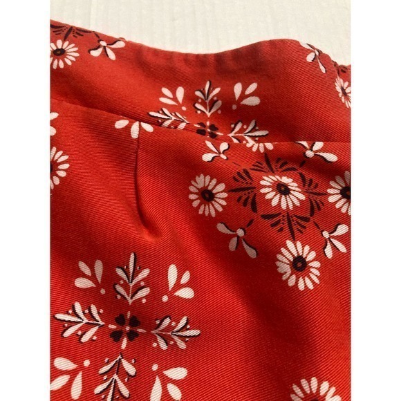 Ann Taylor Pull On Shorts Size 10 Orange White Navy Floral - Picture 3 of 8